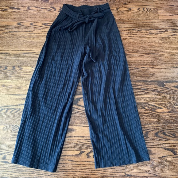 American Eagle Outfitters Pants - Black textured flowy high waisted pants